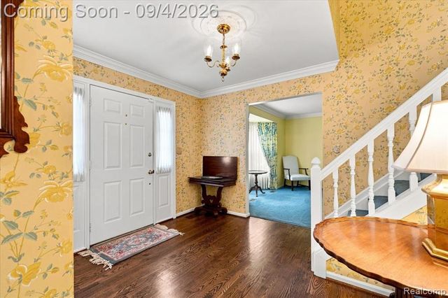 22555 Shadowglen Drive, Farmington Hills, MI 48335