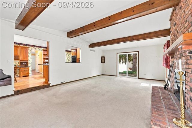 22555 Shadowglen Drive, Farmington Hills, MI 48335