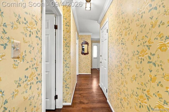 22555 Shadowglen Drive, Farmington Hills, MI 48335