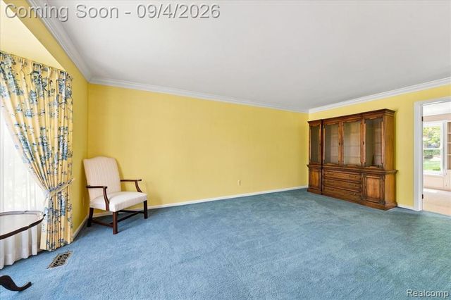 22555 Shadowglen Drive, Farmington Hills, MI 48335