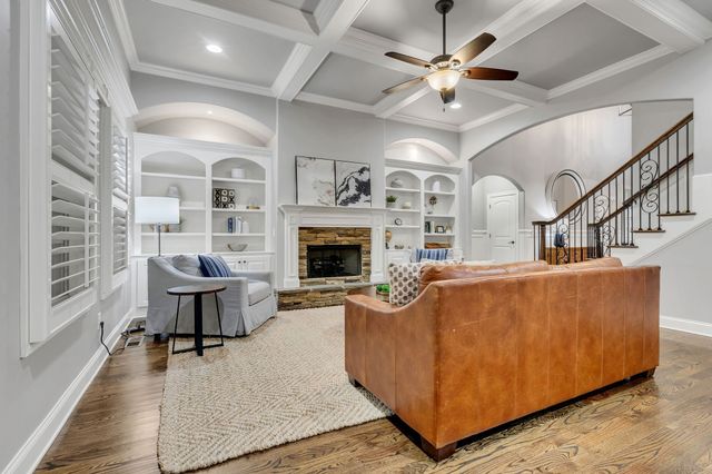 2040 Brisbane Dr, Spring Hill, TN 37174