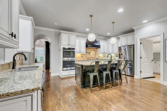 2040 Brisbane Dr, Spring Hill, TN 37174