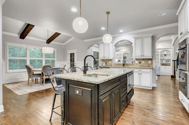 2040 Brisbane Dr, Spring Hill, TN 37174