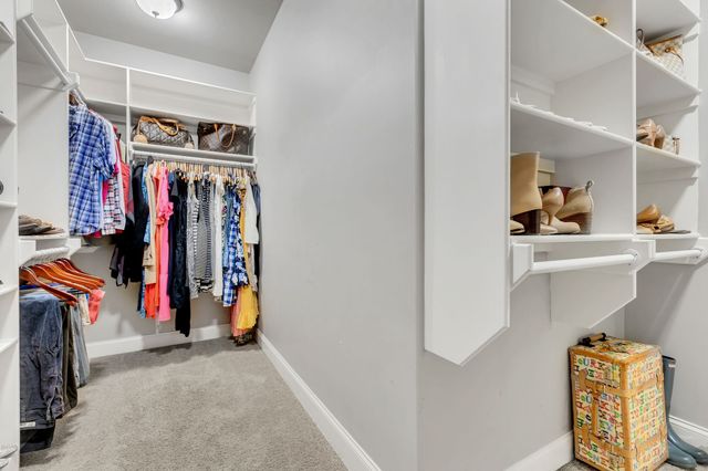 2040 Brisbane Dr, Spring Hill, TN 37174