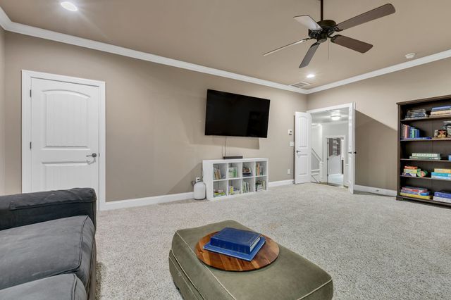 2040 Brisbane Dr, Spring Hill, TN 37174