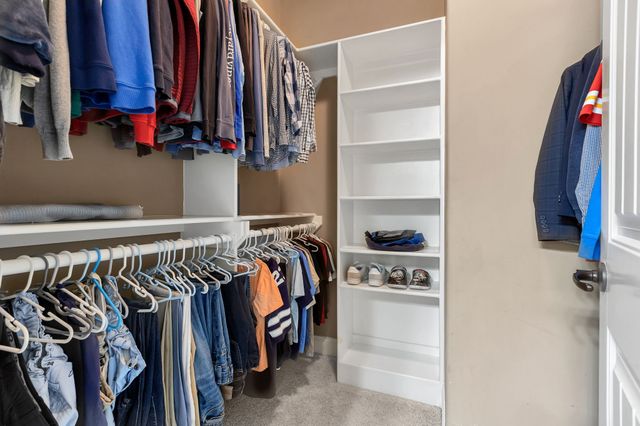 2040 Brisbane Dr, Spring Hill, TN 37174