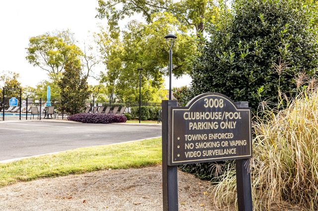 2040 Brisbane Dr, Spring Hill, TN 37174