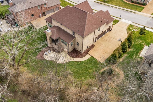 2040 Brisbane Dr, Spring Hill, TN 37174