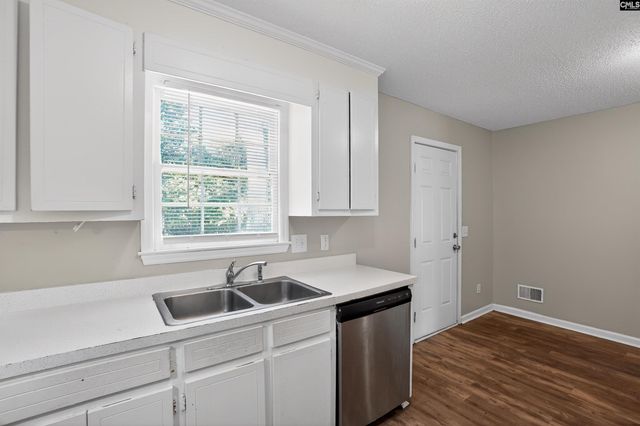 101 Roost Road, Hopkins, SC 29061