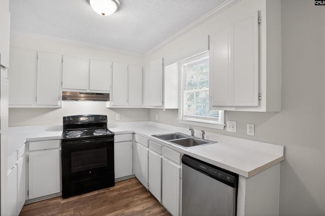 101 Roost Road, Hopkins, SC 29061