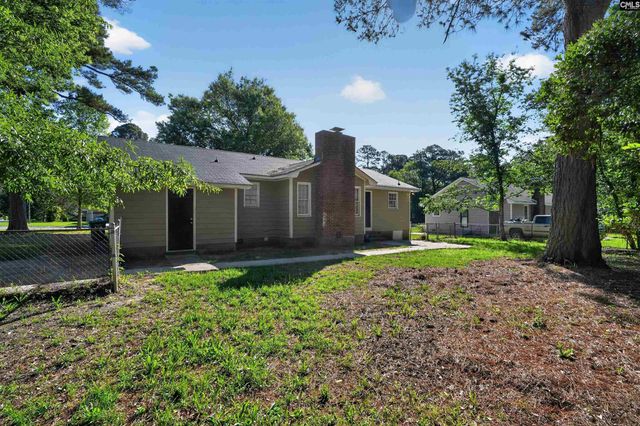 101 Roost Road, Hopkins, SC 29061
