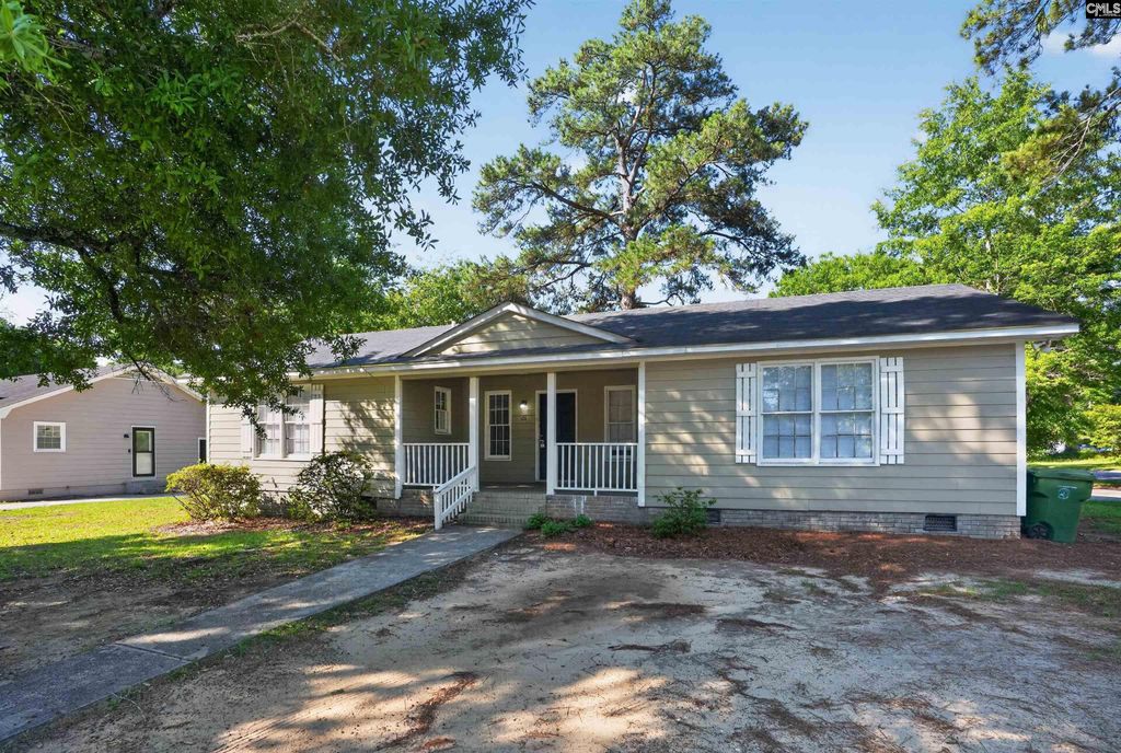 101 Roost Road, Hopkins, SC 29061