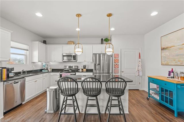 1981 Glenburn Drive, Winston-salem, NC 27127