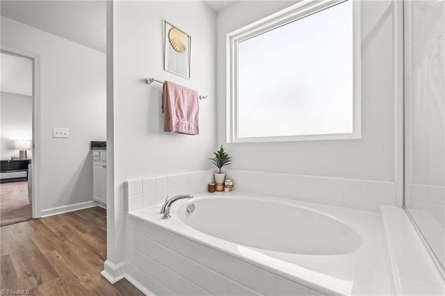 1981 Glenburn Drive, Winston-salem, NC 27127