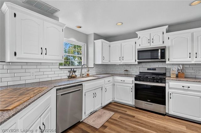 9912 Kingsley Place, Fort Smith, AR 72908