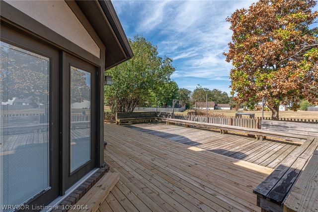 9912 Kingsley Place, Fort Smith, AR 72908