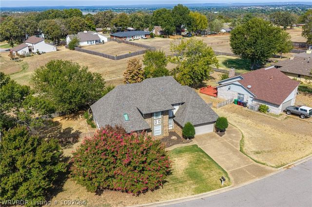 9912 Kingsley Place, Fort Smith, AR 72908