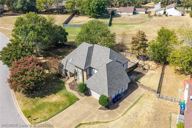 9912 Kingsley Place, Fort Smith, AR 72908