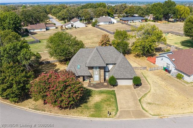 9912 Kingsley Place, Fort Smith, AR 72908