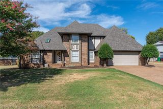 9912 Kingsley Place, Fort Smith, AR 72908