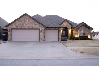 2101 Pine Creek Avenue, Yukon, OK 73099