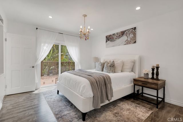 19419 Oxnard Street, Tarzana, CA 91356