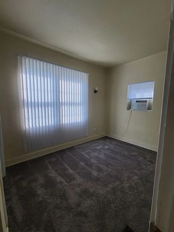 38 E Beardsley Avenue, Champaign, IL 61820