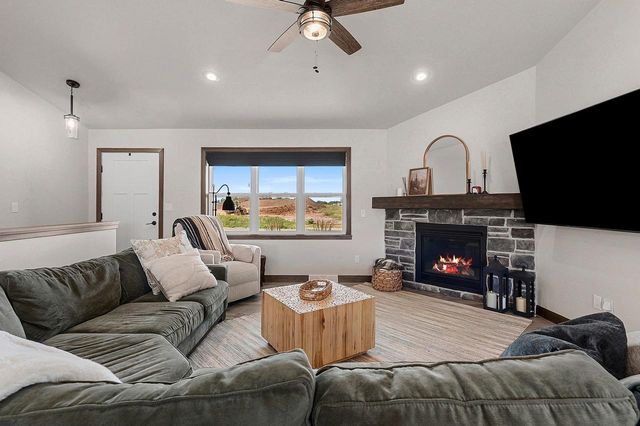 2347 TIGERWOOD TRAIL, De Pere, WI 54115