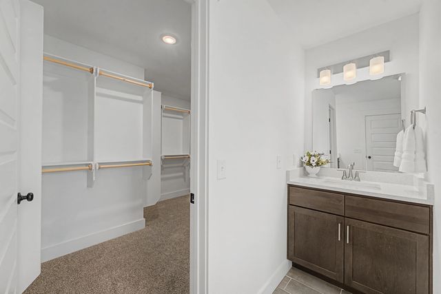 5153 S Ivey Lane, Battlefield, MO 65619