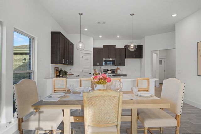 5153 S Ivey Lane, Battlefield, MO 65619