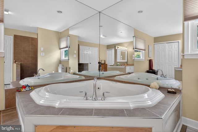 10 KREBS ROAD, Plainsboro, NJ 08536
