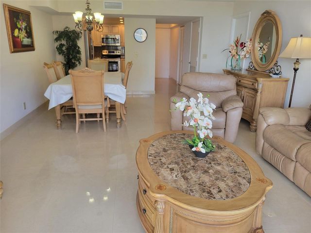 2401 S Ocean Drive 1108, Hollywood, FL 33019