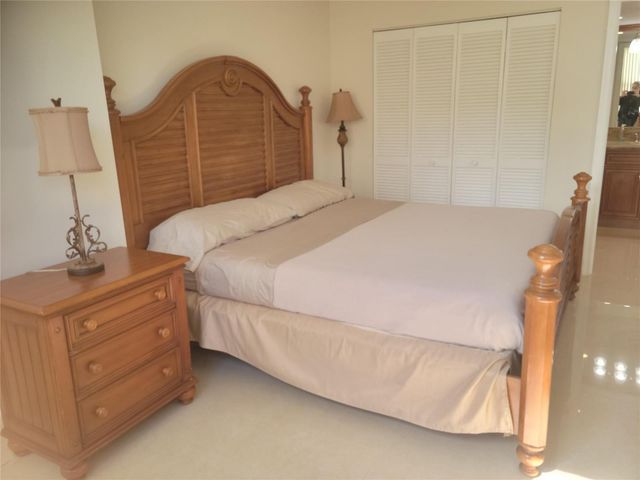 2401 S Ocean Drive 1108, Hollywood, FL 33019