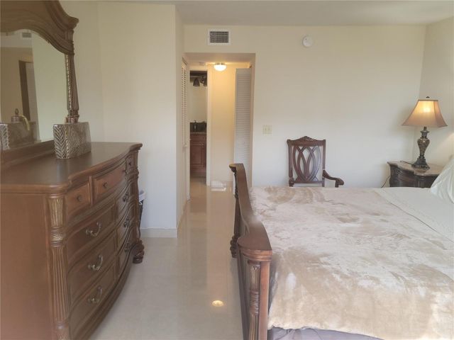 2401 S Ocean Drive 1108, Hollywood, FL 33019