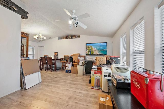 622 SW Hogan Street, Port St. Lucie, Port St Lucie, FL 34983