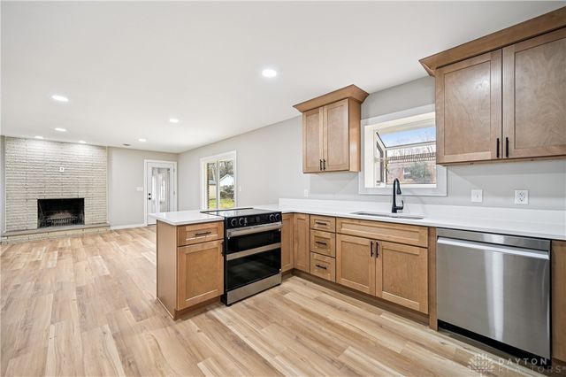 955 Oak Dale Drive, Xenia, OH 45385