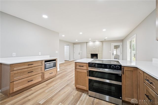 955 Oak Dale Drive, Xenia, OH 45385