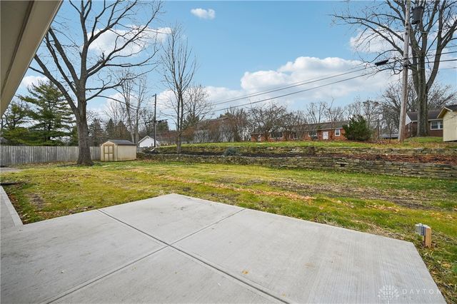 955 Oak Dale Drive, Xenia, OH 45385