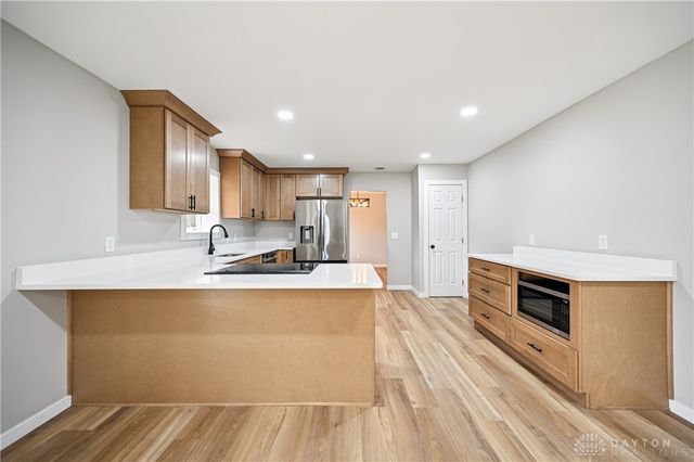 955 Oak Dale Drive, Xenia, OH 45385