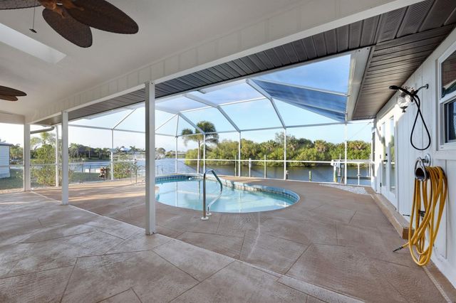 19238 MOORE HAVEN COURT, Port Charlotte, FL 33948