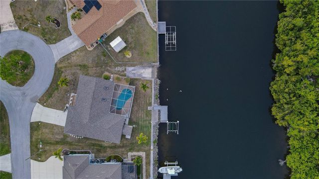 19238 MOORE HAVEN COURT, Port Charlotte, FL 33948