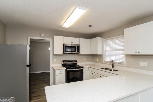 5196 Olde Mill Drive NE, Woodstock, GA 30188