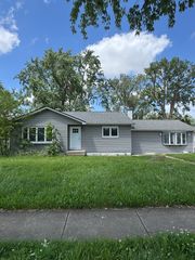 5550 W 85th Street, Burbank, IL 60459