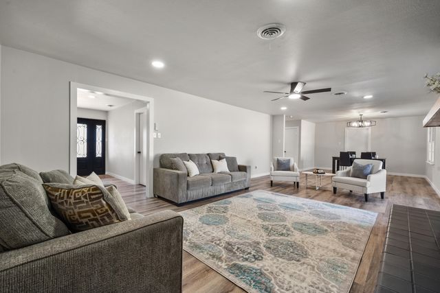 5426 28th Street, Lubbock, TX 79407