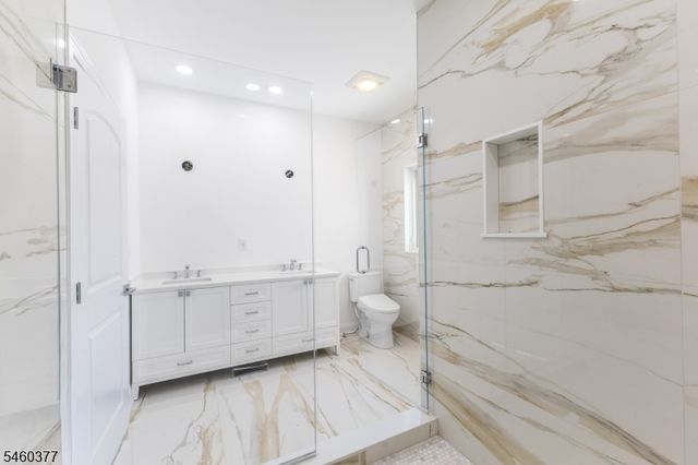 117 Berkley Blvd, Woodbridge Twp., NJ 08830