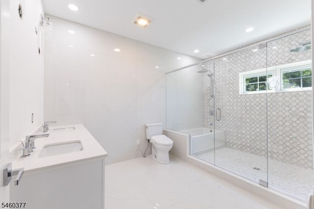 117 Berkley Blvd, Woodbridge Twp., NJ 08830