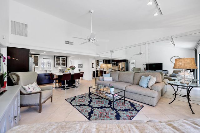 77401 Sawgrass Circle, Palm Desert, CA 92211