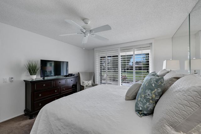 77401 Sawgrass Circle, Palm Desert, CA 92211