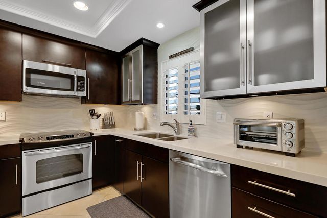 77401 Sawgrass Circle, Palm Desert, CA 92211