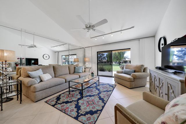 77401 Sawgrass Circle, Palm Desert, CA 92211